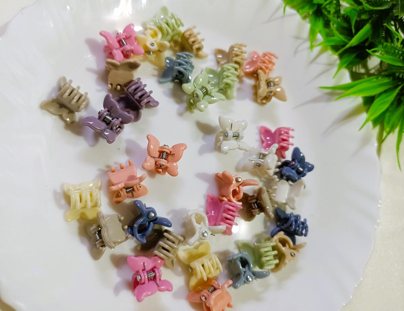 36 pcs mini cute claw clips SS-01