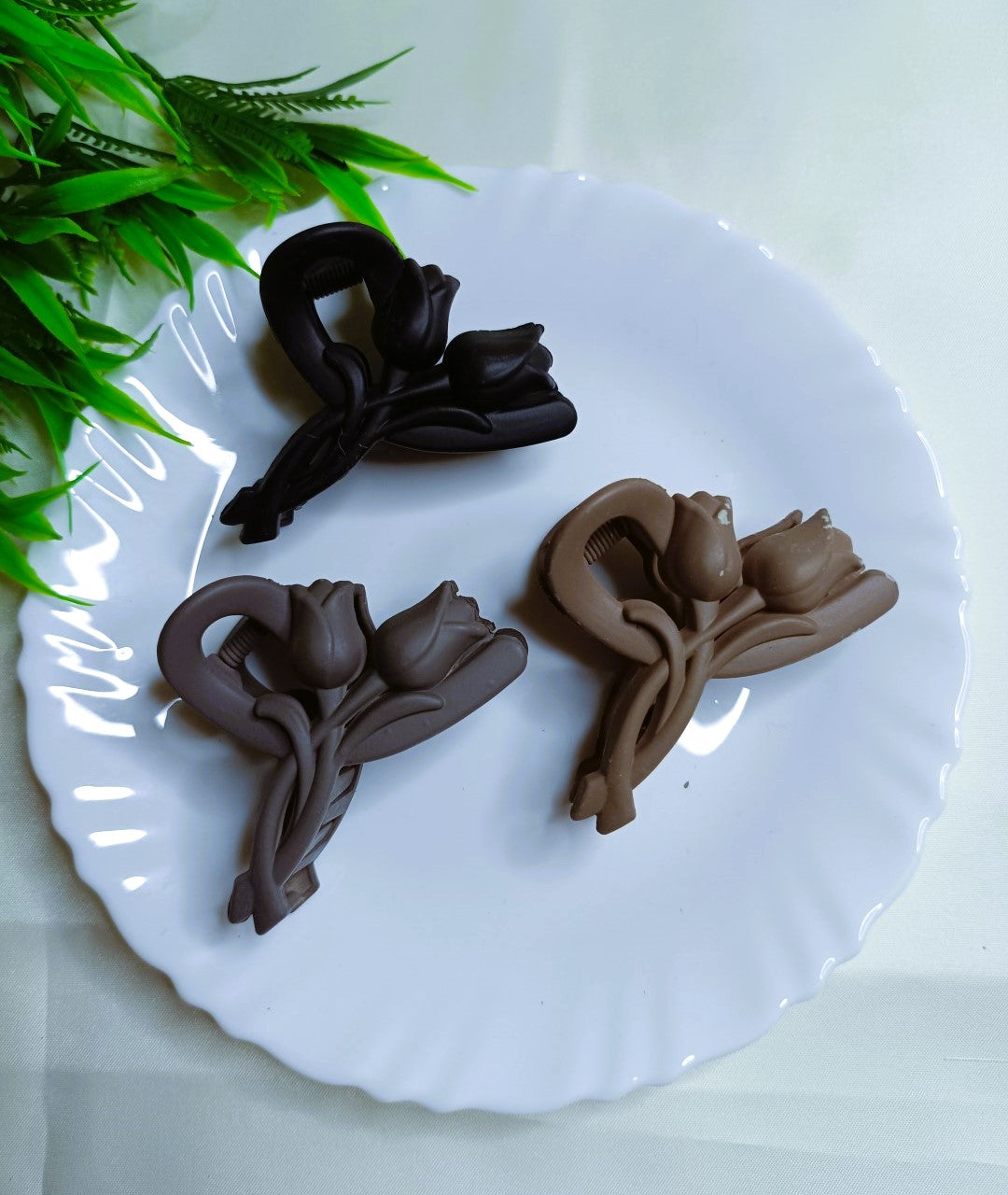 Tulip matte hair claw clips SS-14
