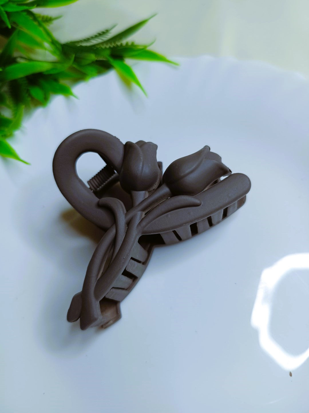Tulip matte hair claw clips SS-14