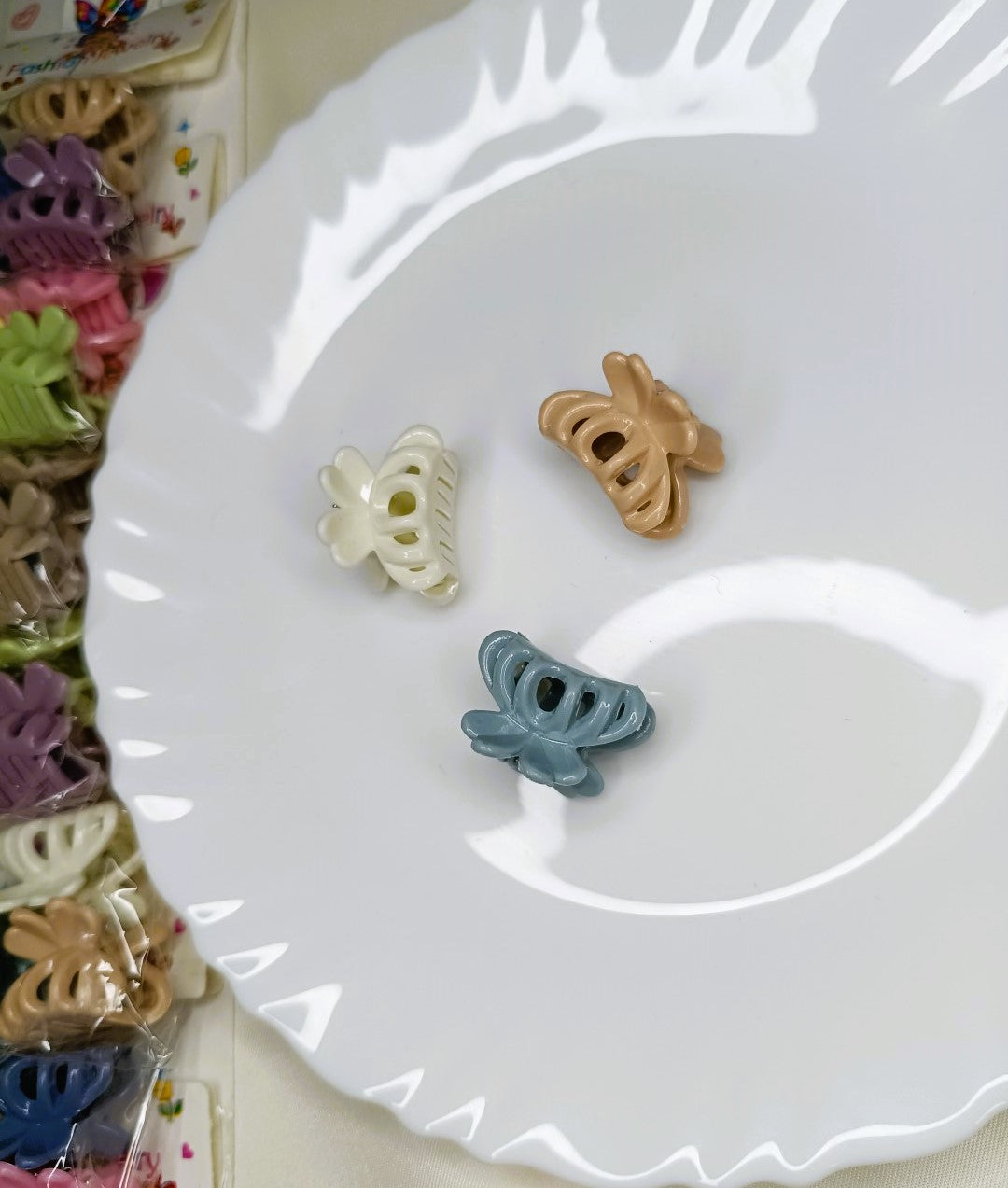 Classic women 3 small hair claw clips SS-22