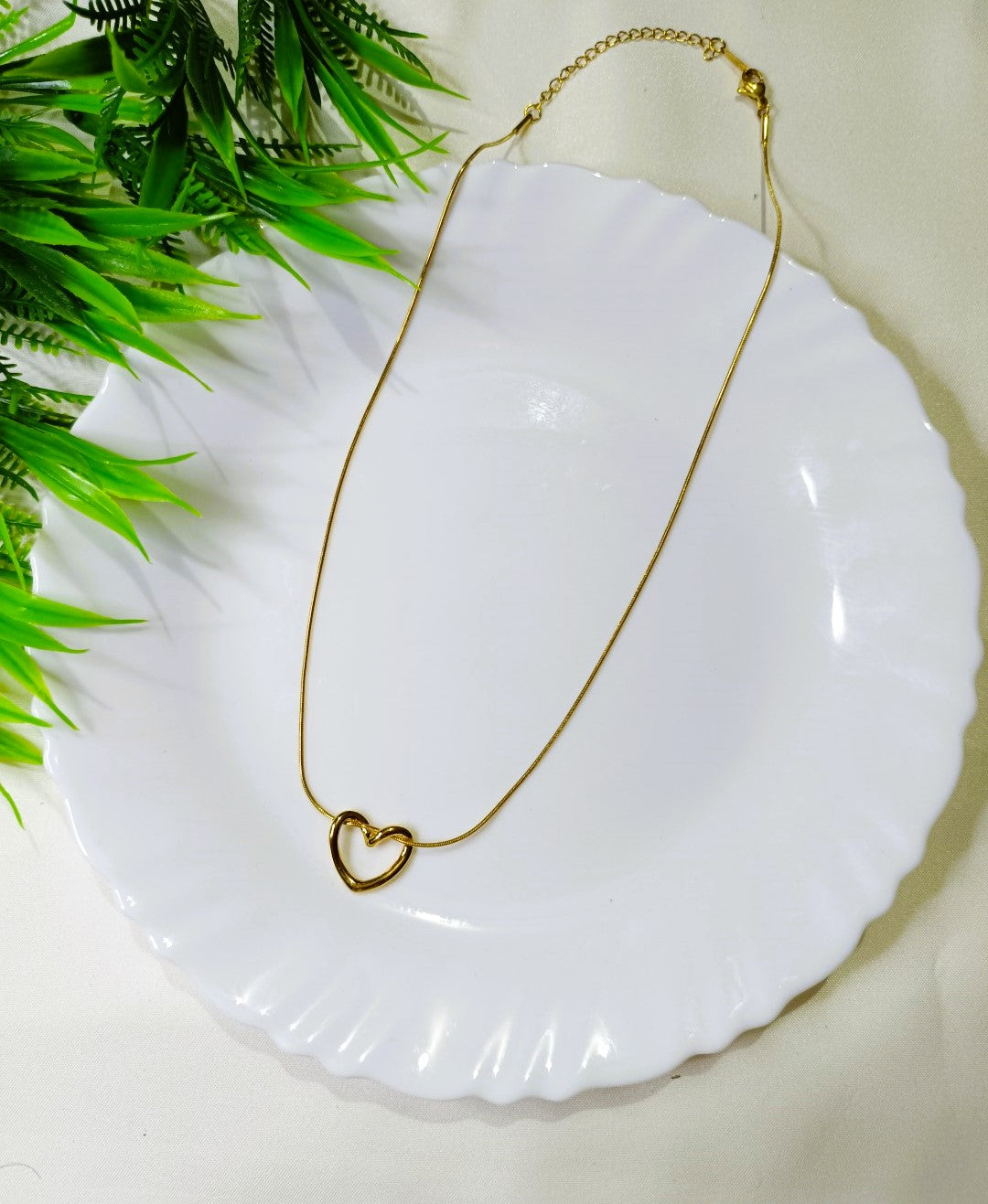 TRENDY Anti Turnish Heart Chain SS-50