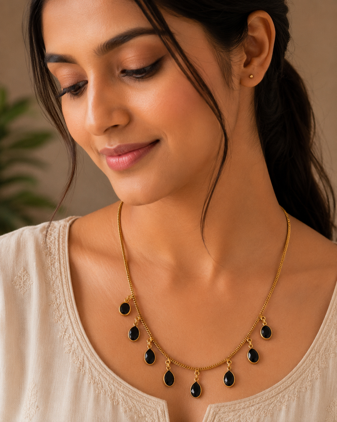 Black Oval Stone Charm Gold-Tone Necklace SS-54