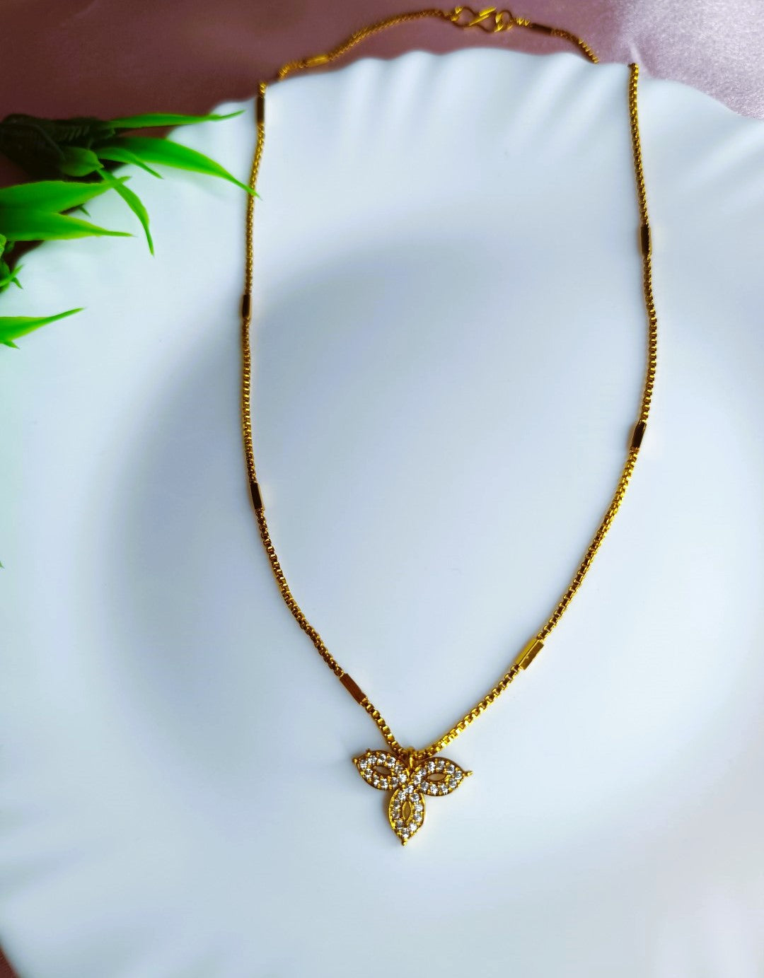 Golden Butterfly Crystal Pendant Necklace for Women SS-55