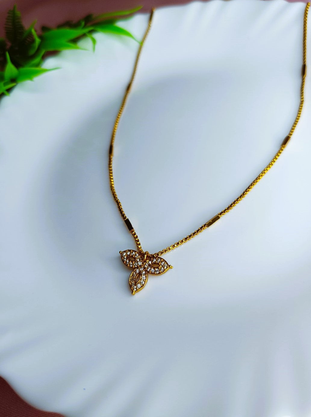 Golden Butterfly Crystal Pendant Necklace for Women SS-55